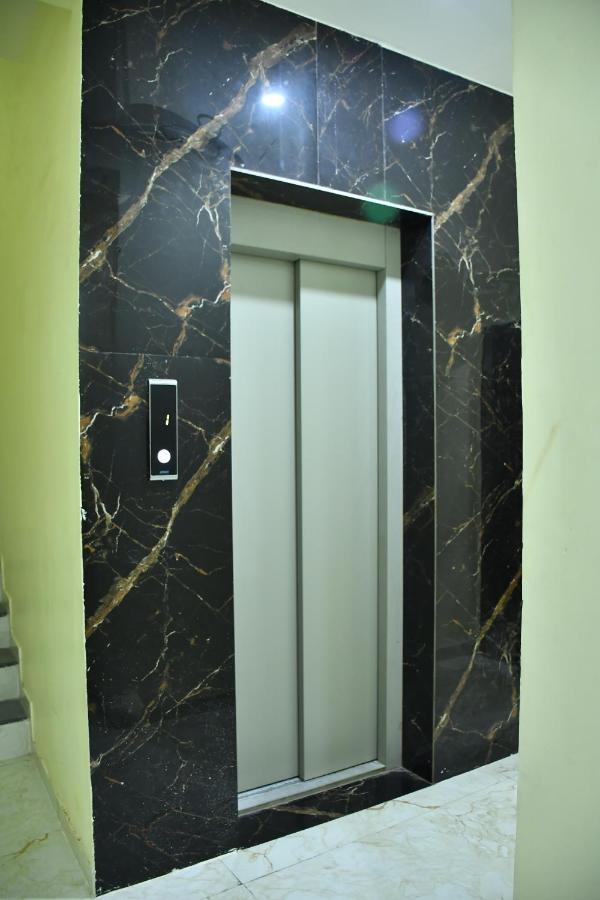Hotel Kalika Residency Akalkot Exterior foto